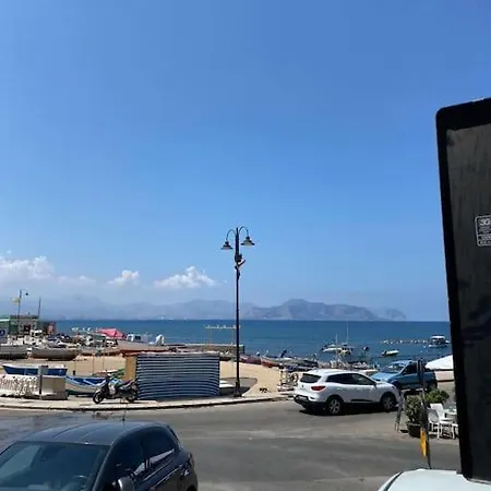 Appartamento La Vela Bianca *